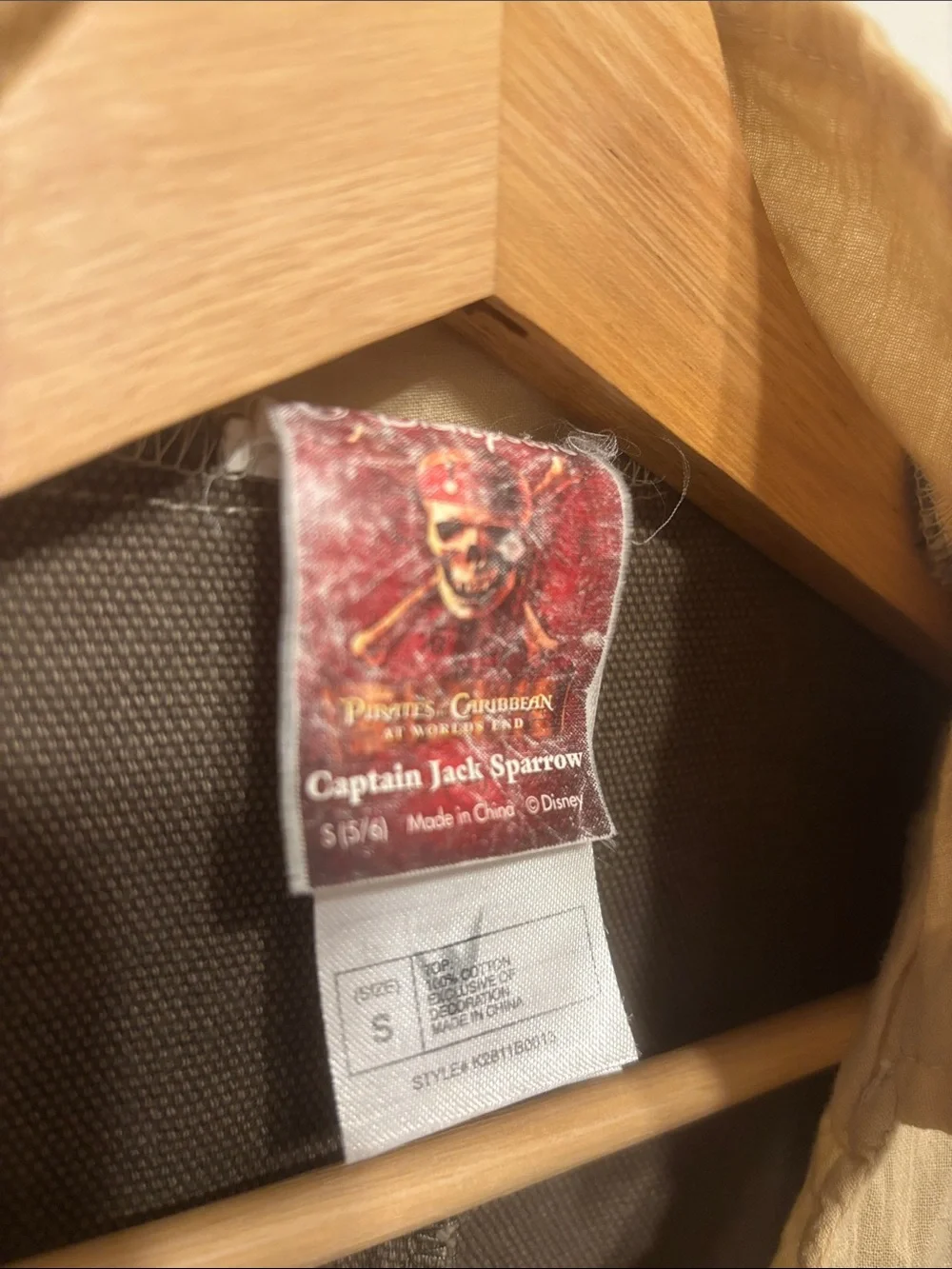 Disney Store Captain Jack Sparrow Top - 5/6